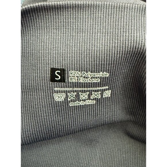 High-Waisted Seamless Compression Shorts For Women - Small - Picture 3 of 7